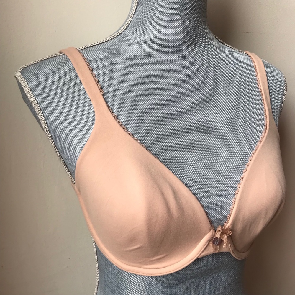 Victoria’s Secret Nude Padded Underwire